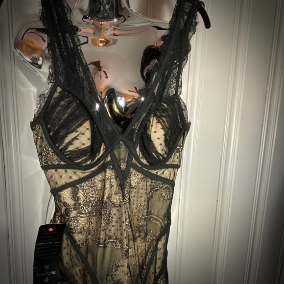 Host Pick! BEBE BUSTIER LACE DRESS NWT Size Medium. Stunning!! - Picture 2 of 10